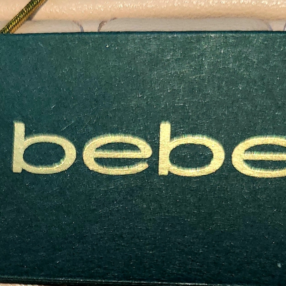 BeBe - Picture 2 of 5